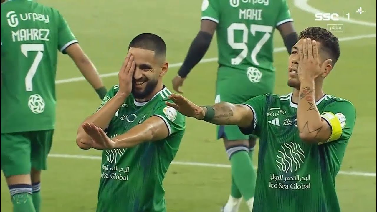 صوت المباراة الحاسمة.. من يعلّق على مواجهة الأهلي السعودي وفيسيل كوبي؟ والقنوات الناقلة كاملة