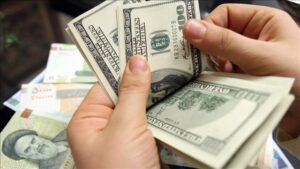 تحديث صباحي.. سعر الدولار مقابل الجنيه المصري يشهد بداية نشطة في الأسواق اليوم