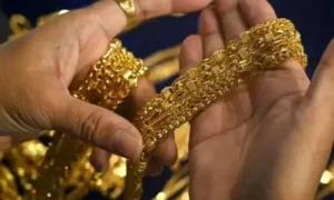 تراجع مفاجئ في أسعار الذهب بمصر اليوم 30 أبريل.. عيار 21 يواصل الهبوط والأوقية العالمية تخسر بقوة