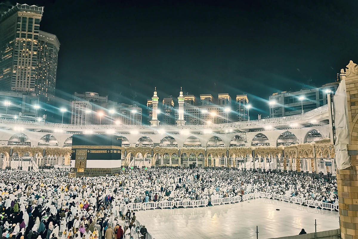 رسميًا تقويم موسم العمرة 1448هـ في السعودية.. مواعيد التأشيرات ودخول ومغادرة المعتمرين كاملة