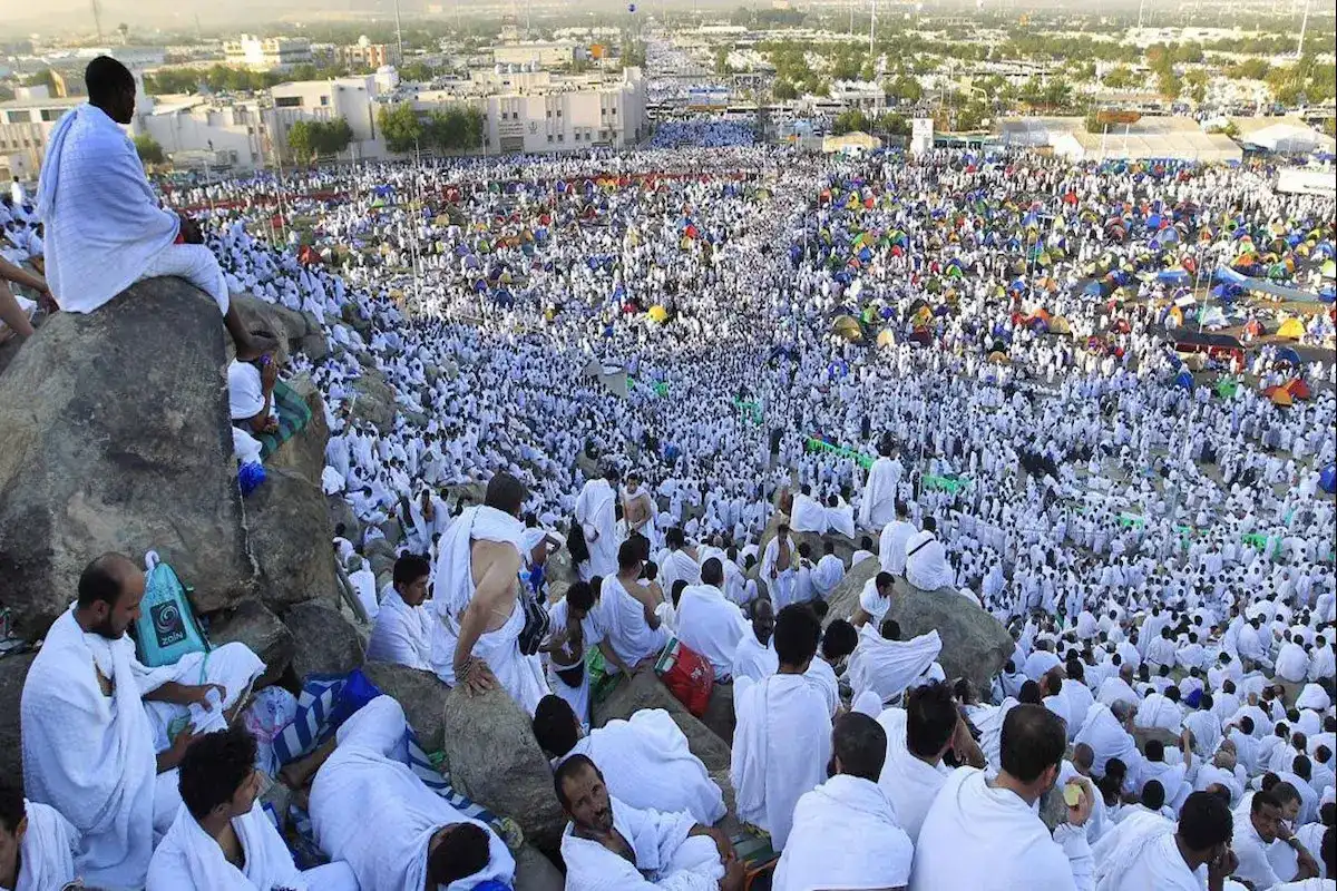 رسميًا.. موعد وقفة عرفات 2026 وعدد أيام إجازة عيد الأضحى للموظفين
