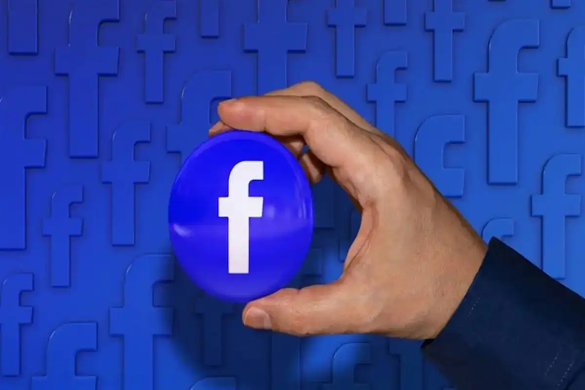 فيسبوك ينهار عالميًا فجأة.. عطل ضخم يسبب طرد المستخدمين ورسائل خطأ في Facebook وMessenger بعدة دول
