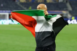 بعد لقطة علم فلسطين.. حقيقة قرار فيفا ضد حسام حسن المدير الفني لمنتخب مصر