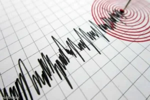 تفاصيل هزة أرضية شرق القاهرة.. بيان رسمي من القومي للبحوث الفلكية بشأن الزلزال