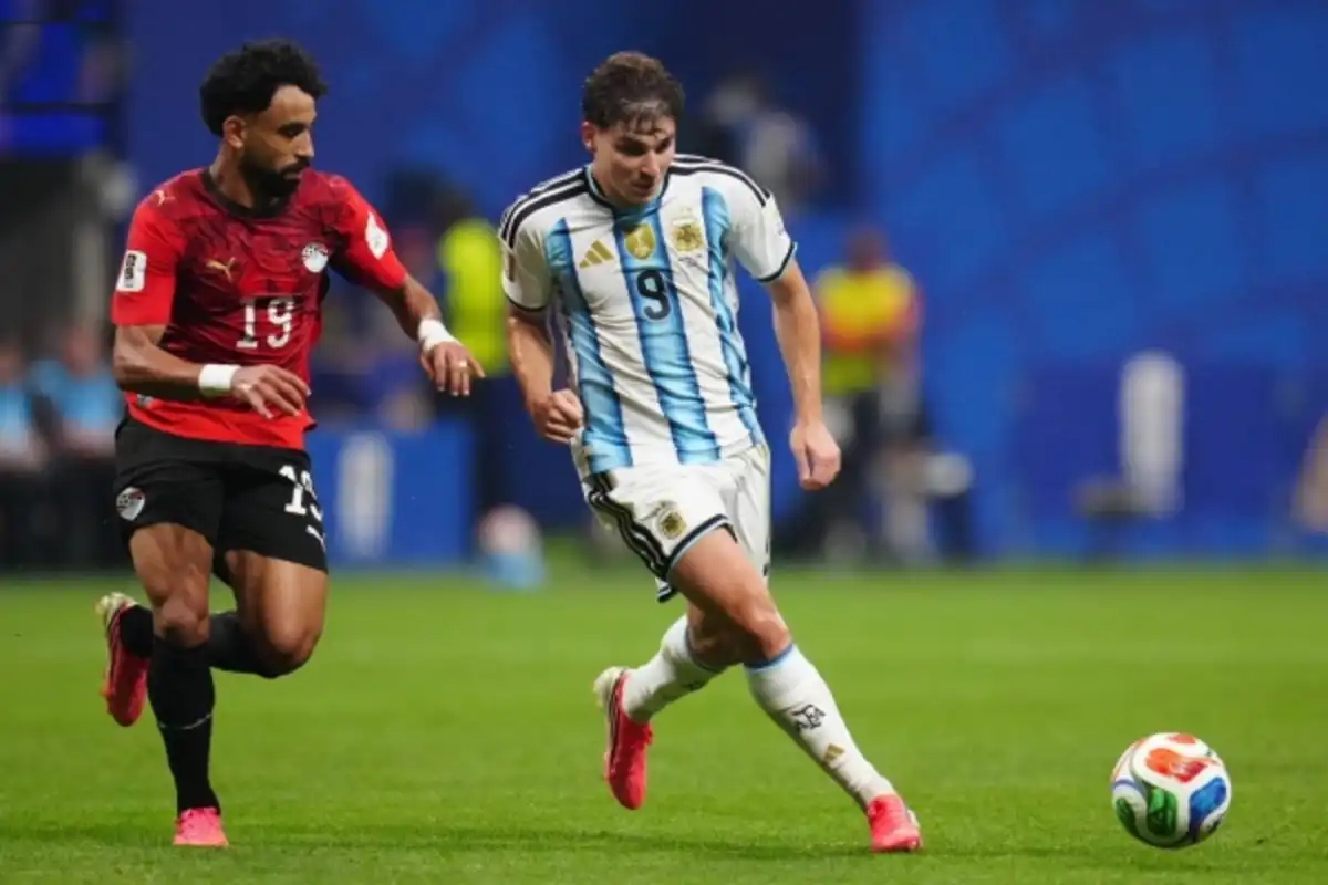 فيفا يرد رسميًا على مطالب إعادة مباراة مصر والأرجنتين في مونديال 2026
