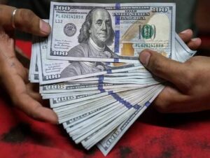 سعر صرف 100 دولار في العراق اليوم الجمعة 10 يوليو 2026.. آخر تحديث في البورصات والأسواق